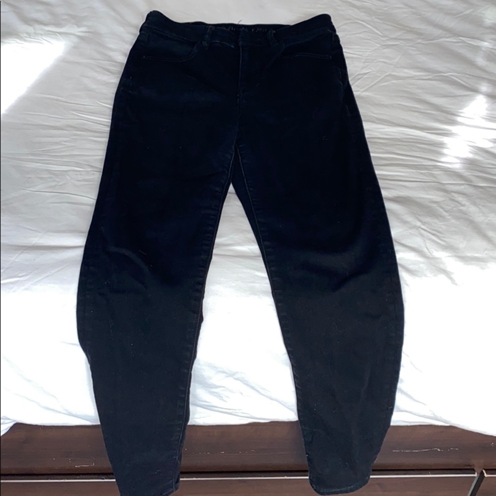 SOLD ‼️ Curvy Hi-rise Jeggings